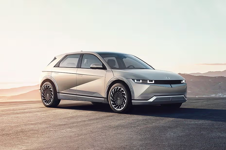 Mobil Listrik Road Trip